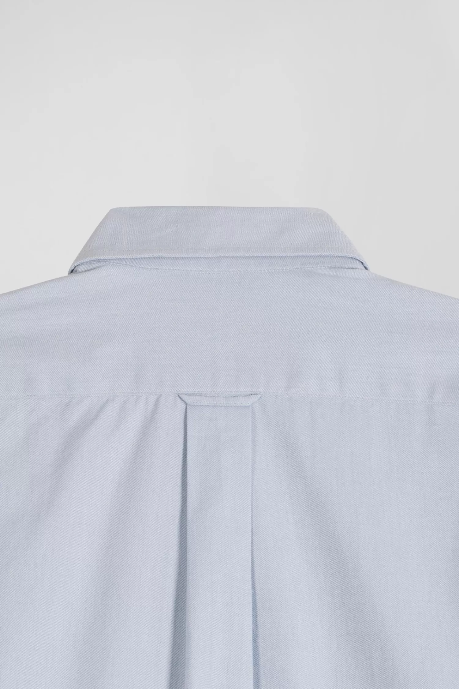 regular_plain_sky_blue_cotton_twill_shirt_with_buttondown_collar_8.webp Eden Park Regular plain sky blue cotton twill shirt with button-down collar< Shirts