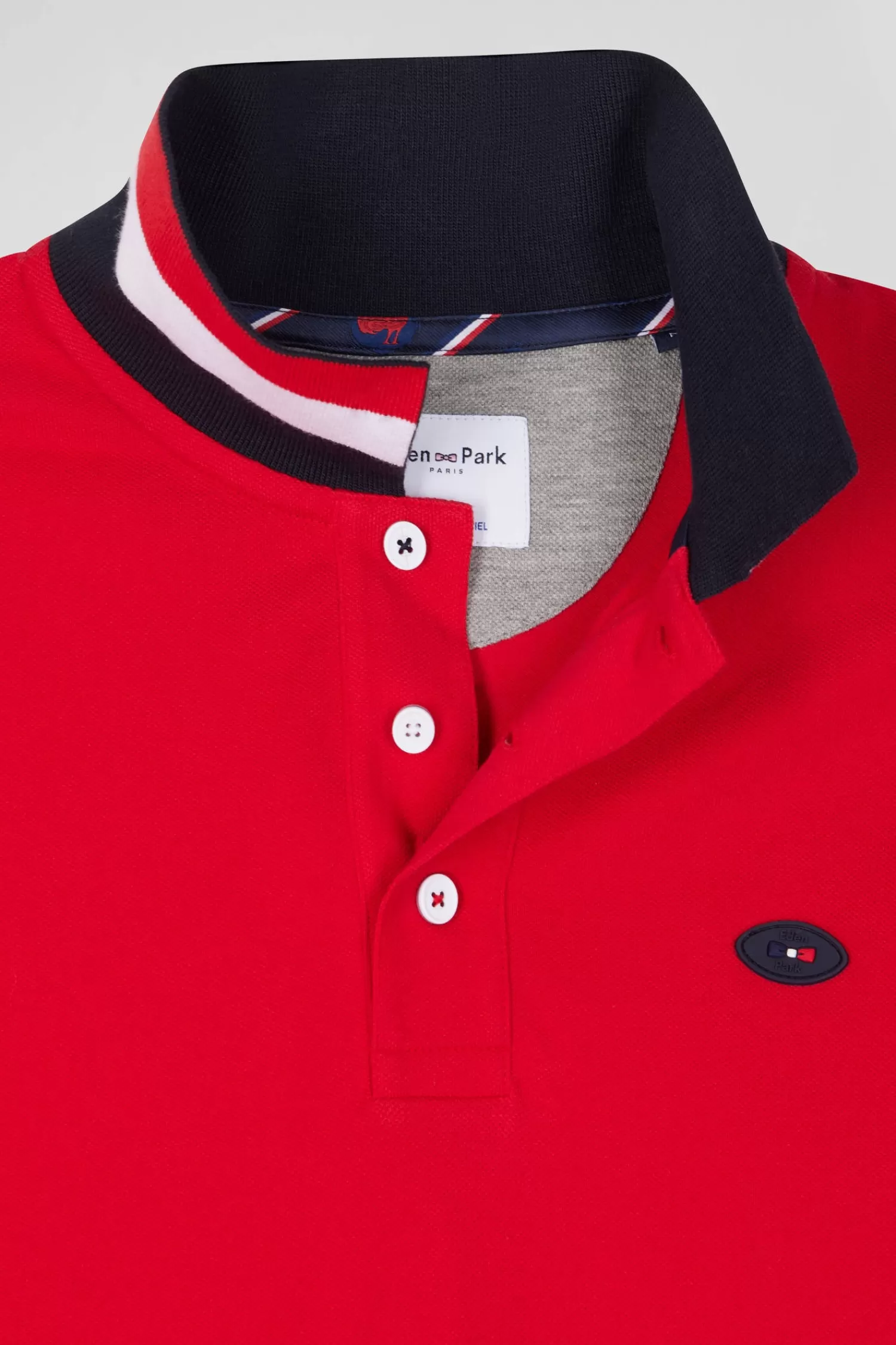 regular_red_longsleeved_cotton_piqu_polo_shirt_with_xv_de_france_embroidery_6.webp Eden Park Regular red long-sleeved cotton piqué polo shirt with XV de France embroidery< Polos