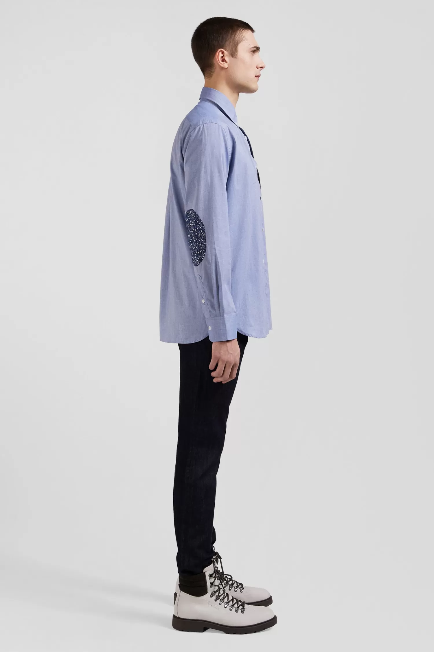 regular_sky_blue_cotton_denim_shirt_with_printed_elbow_patches_4.webp Eden Park Regular sky blue cotton denim shirt with printed elbow patches< Shirts