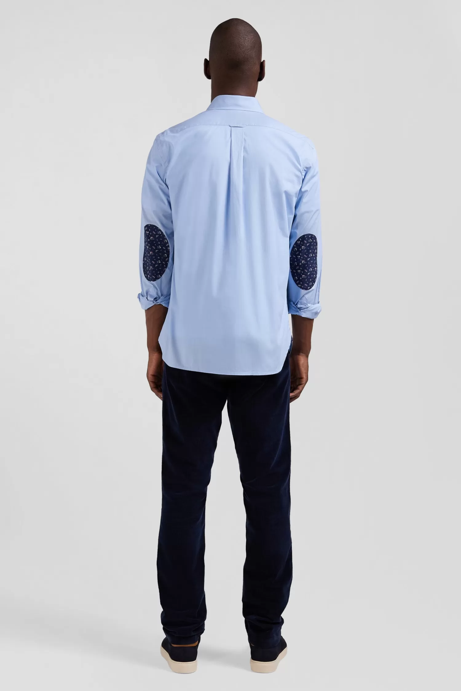 regular_sky_blue_cotton_poplin_shirt_with_buttondown_collar_and_printed_elbow_patches_5.webp Eden Park Regular sky blue cotton poplin shirt with button-down collar and printed elbow patches< Shirts
