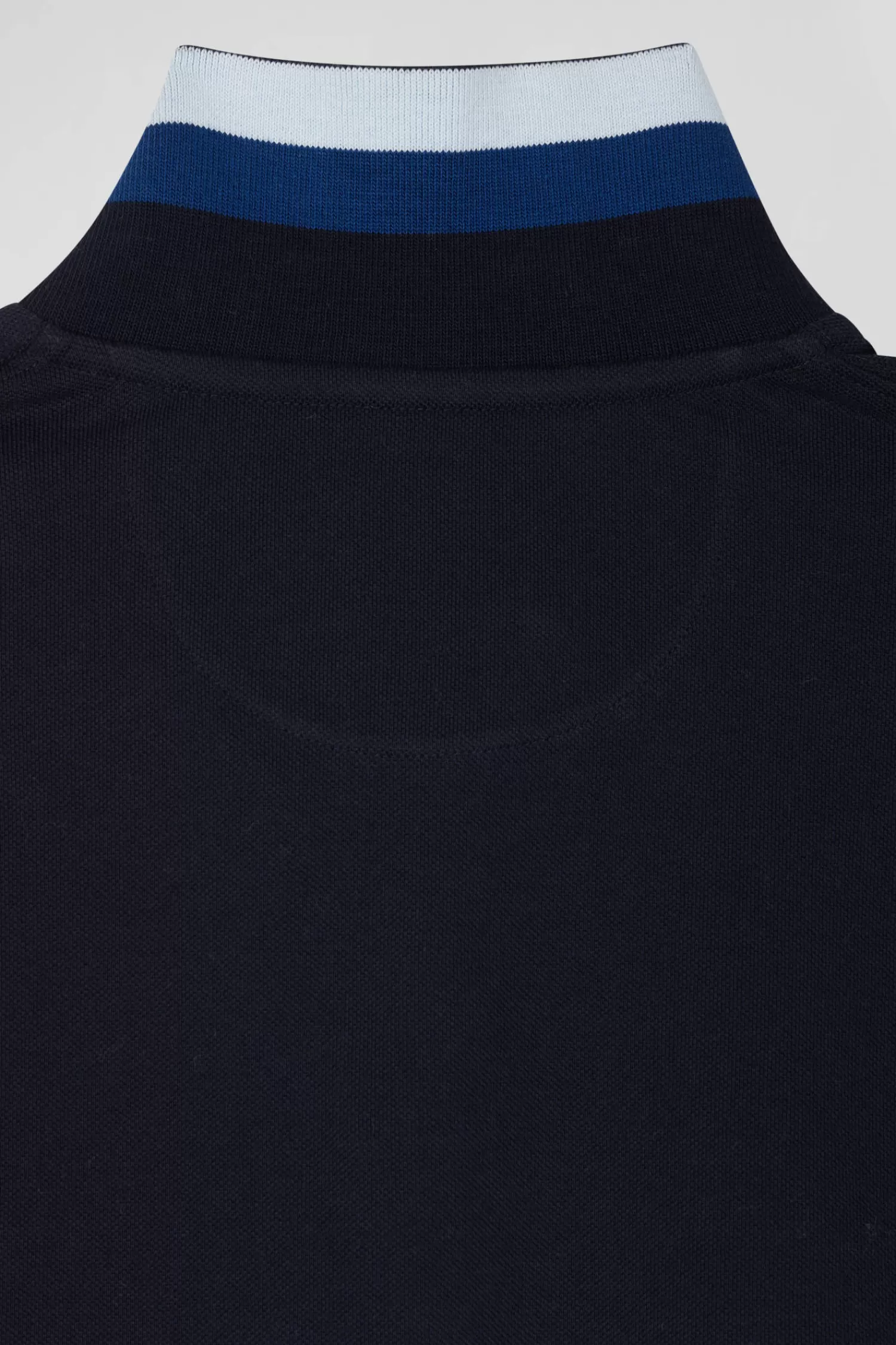 regular_sky_blue_longsleeved_cotton_piqu_polo_shirt_with_sleeve_embroidery_8.webp Eden Park Regular sky blue long-sleeved cotton piqué polo shirt with sleeve embroidery< Polos