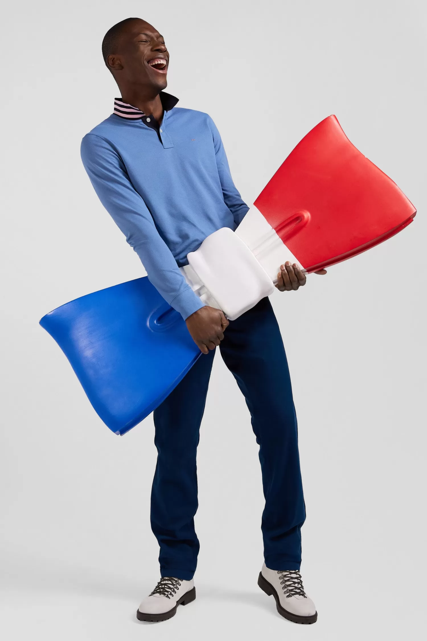 regular_sky_blue_longsleeved_cotton_piqu_polo_shirt_with_striped_collar_2.webp Eden Park Regular sky blue long-sleeved cotton piqué polo shirt with striped collar< Polos
