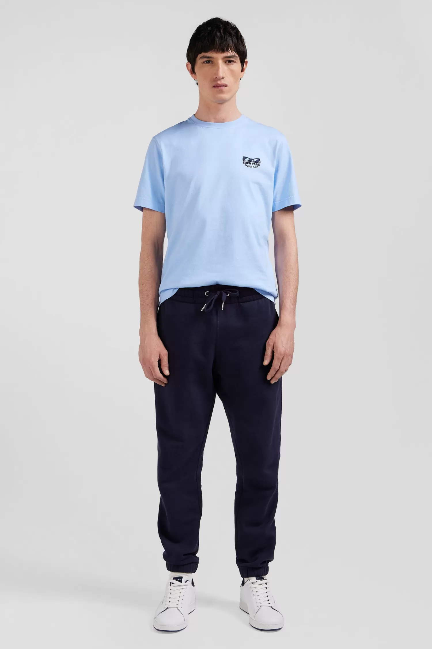 Eden Park Regular sky blue short-sleeved cotton T-shirt with tie patchwork emblem< T-shirts