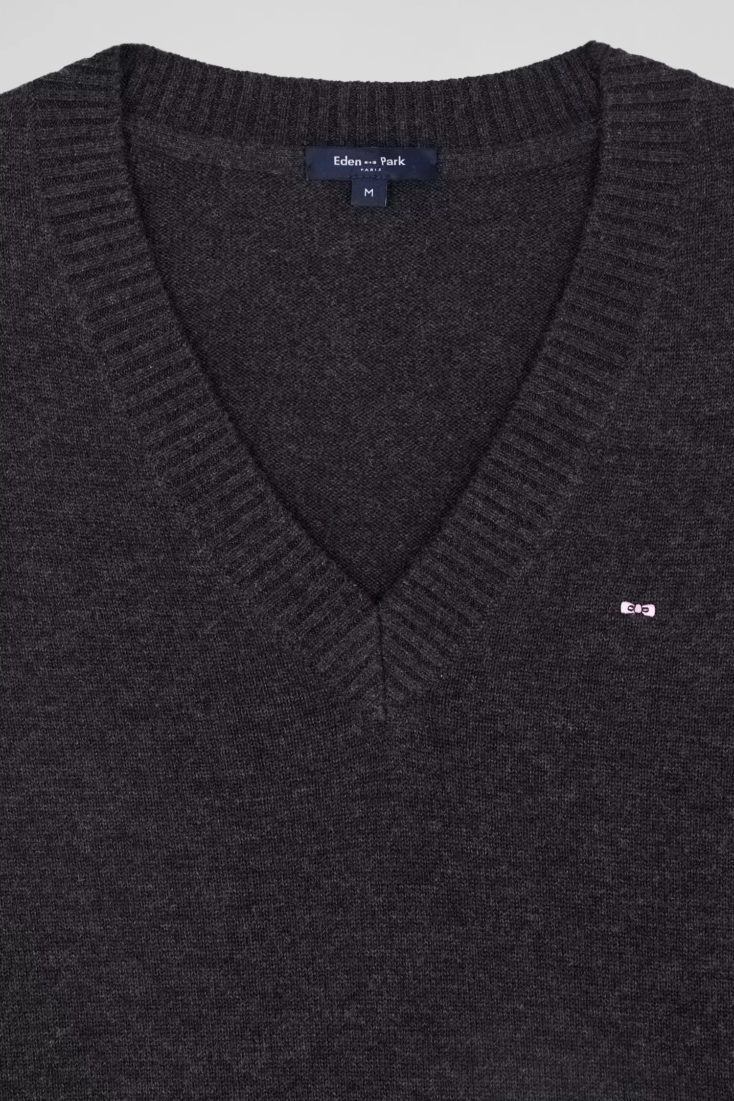 relax_dark_grey_mottled_wool_and_cotton_vneck_jumper_7.webp Eden Park Relax dark grey mottled wool and cotton V-neck jumper<Women Sweaters