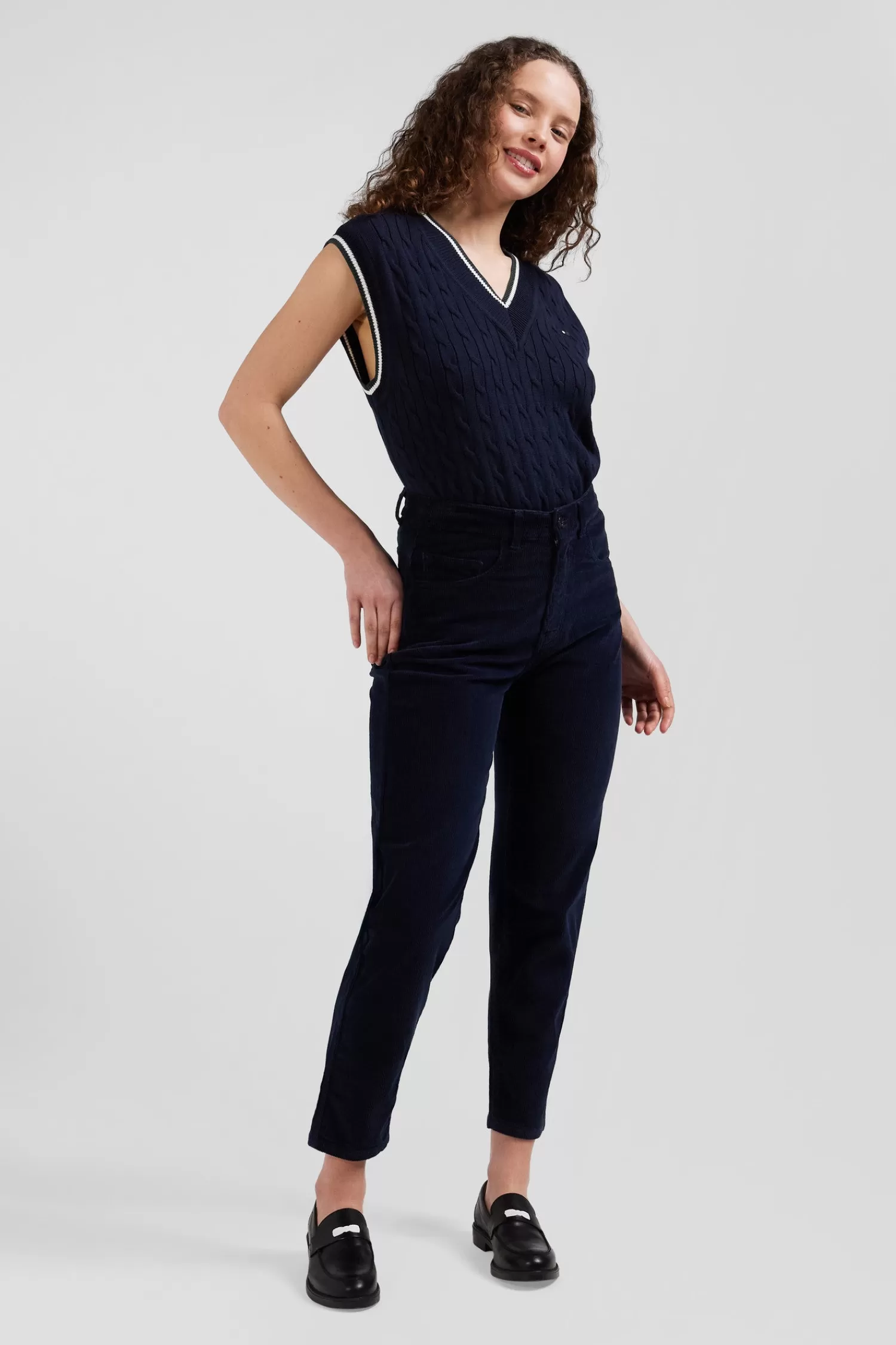relax_navy_cableknit_cotton_vneck_sleeveless_jumper_2.webp Eden Park Relax navy cable-knit cotton V-neck sleeveless jumper<Women Sweaters