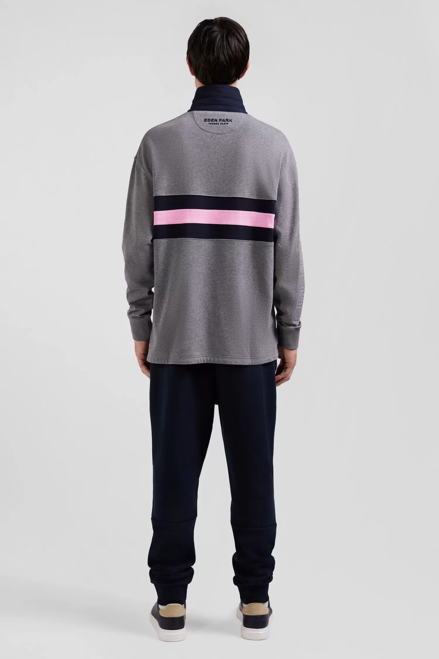 relaxed_grey_embroidered_longsleeved_cotton_rugby_shirt_5.webp Eden Park Relaxed grey embroidered long-sleeved cotton rugby shirt< Rugby Shirts