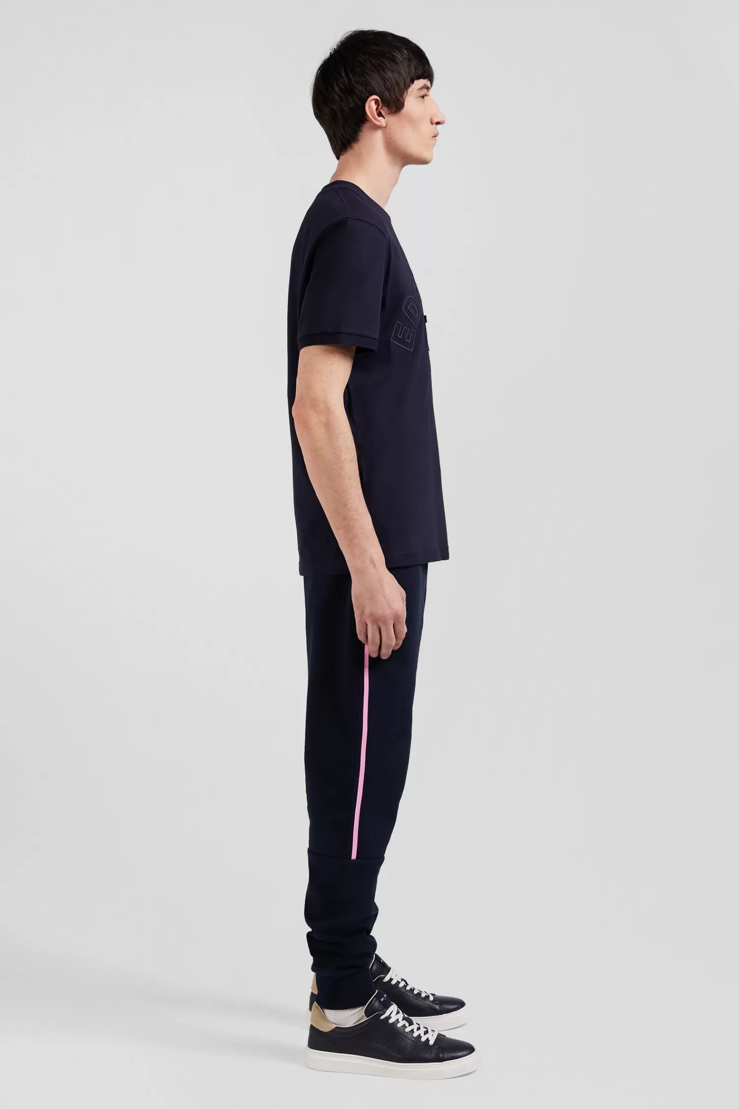 relaxed_navy_and_sky_blue_bicolor_shortsleeved_cotton_tshirt_with_eden_park__print_4.webp Eden Park Relaxed navy and sky blue bicolor short-sleeved cotton T-shirt with 10 print< T-shirts