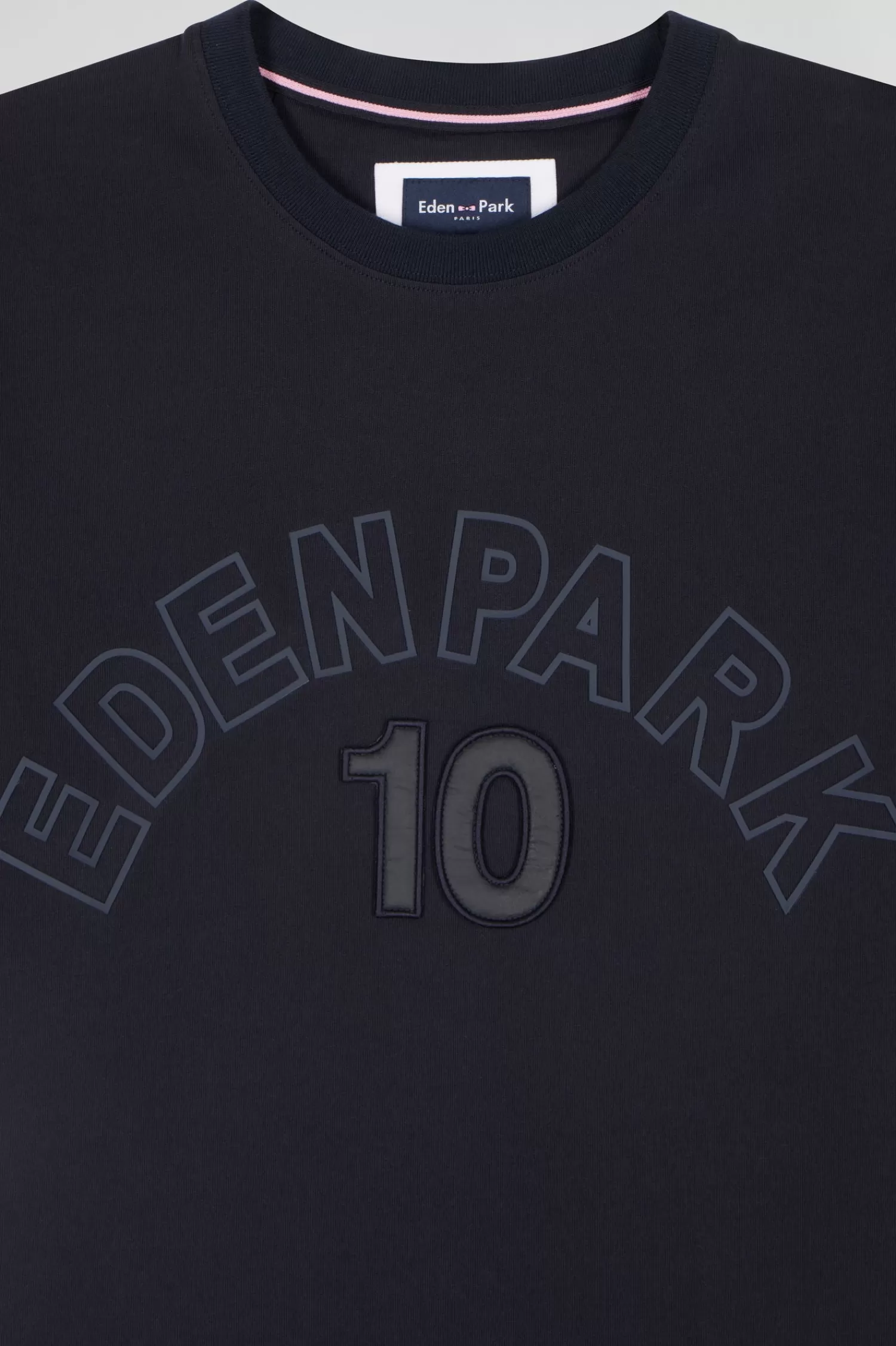 relaxed_navy_and_sky_blue_bicolor_shortsleeved_cotton_tshirt_with_eden_park__print_6.webp Eden Park Relaxed navy and sky blue bicolor short-sleeved cotton T-shirt with 10 print< T-shirts