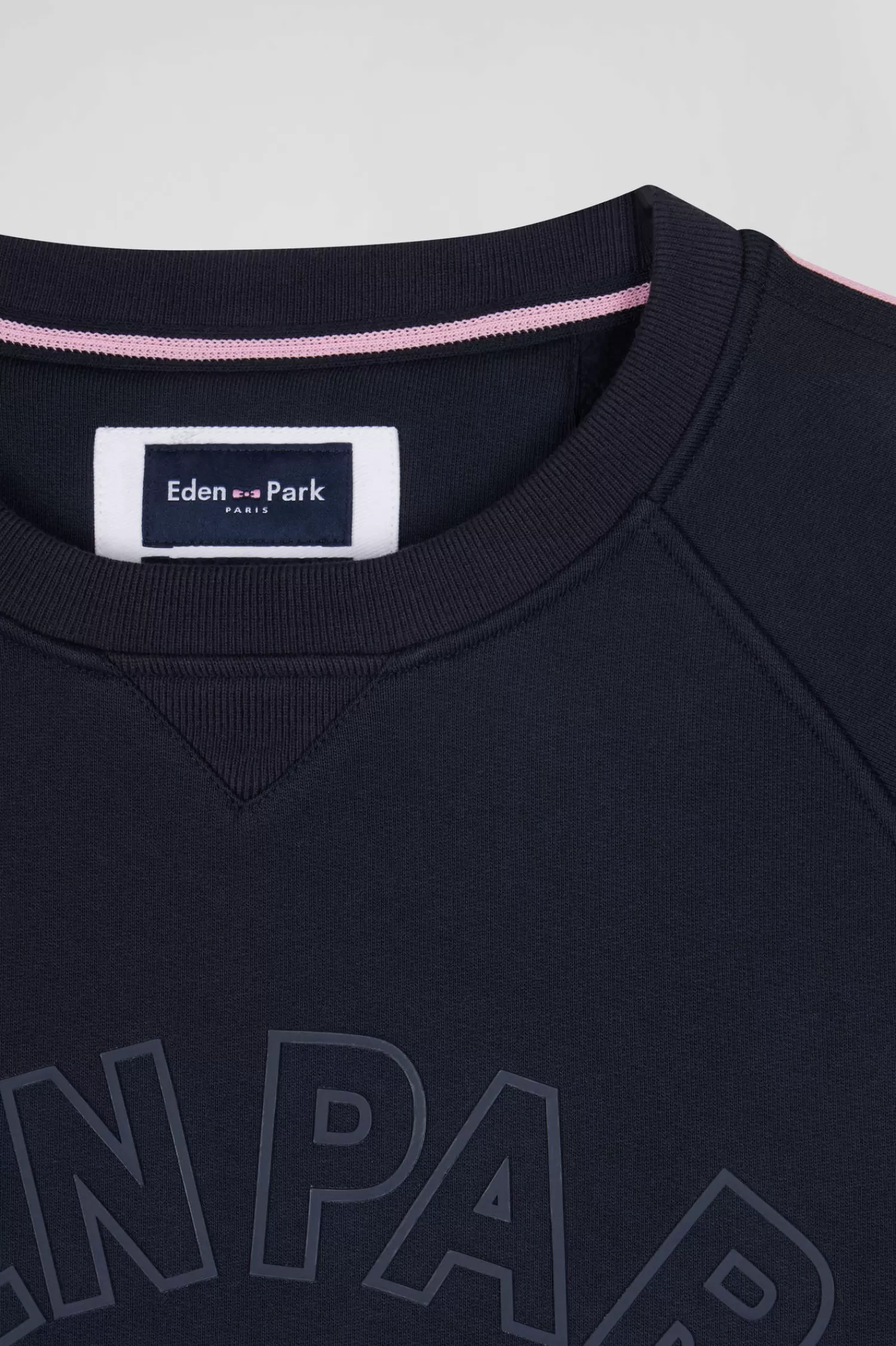 relaxed_sky_blue_mixed_cotton_sweatshirt_with_padded_embroidery_6.webp Eden Park Relaxed sky blue mixed cotton sweatshirt with padded embroidery< Sweatshirts