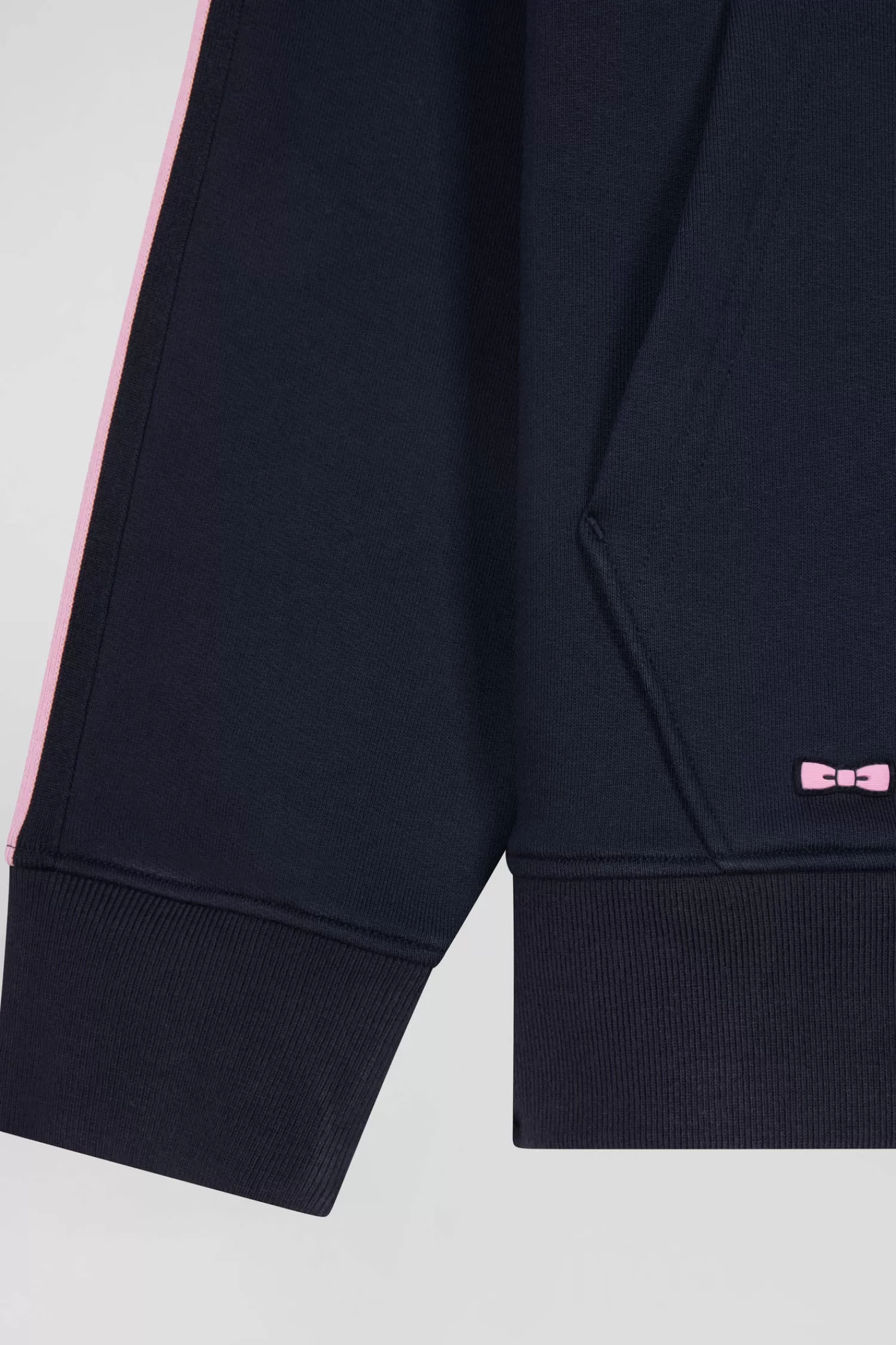 relaxed_sky_blue_mixed_cotton_sweatshirt_with_padded_embroidery_7.webp Eden Park Relaxed sky blue mixed cotton sweatshirt with padded embroidery< Sweatshirts