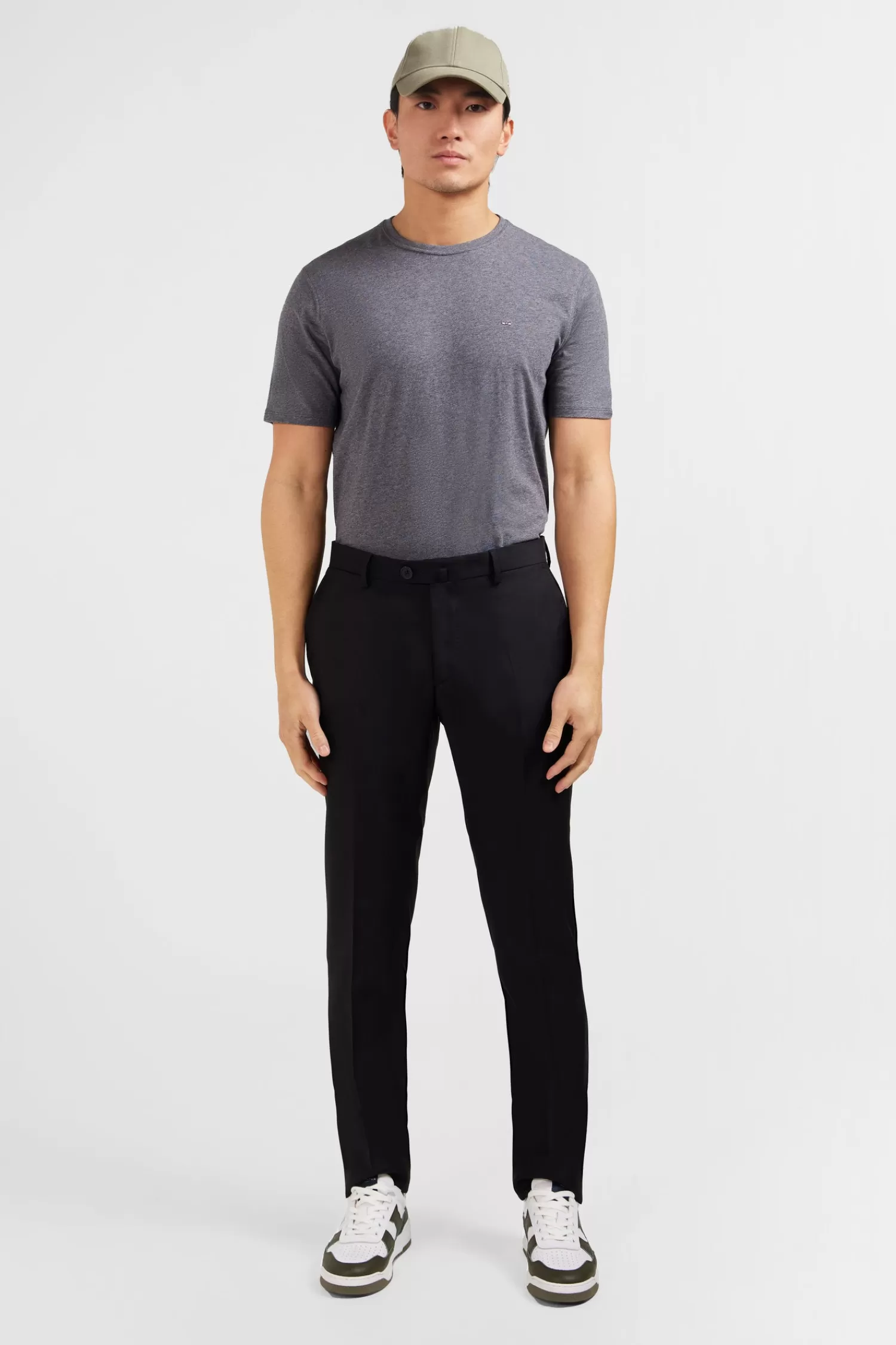 Eden Park Slim black wool trousers with broken fold< Pants