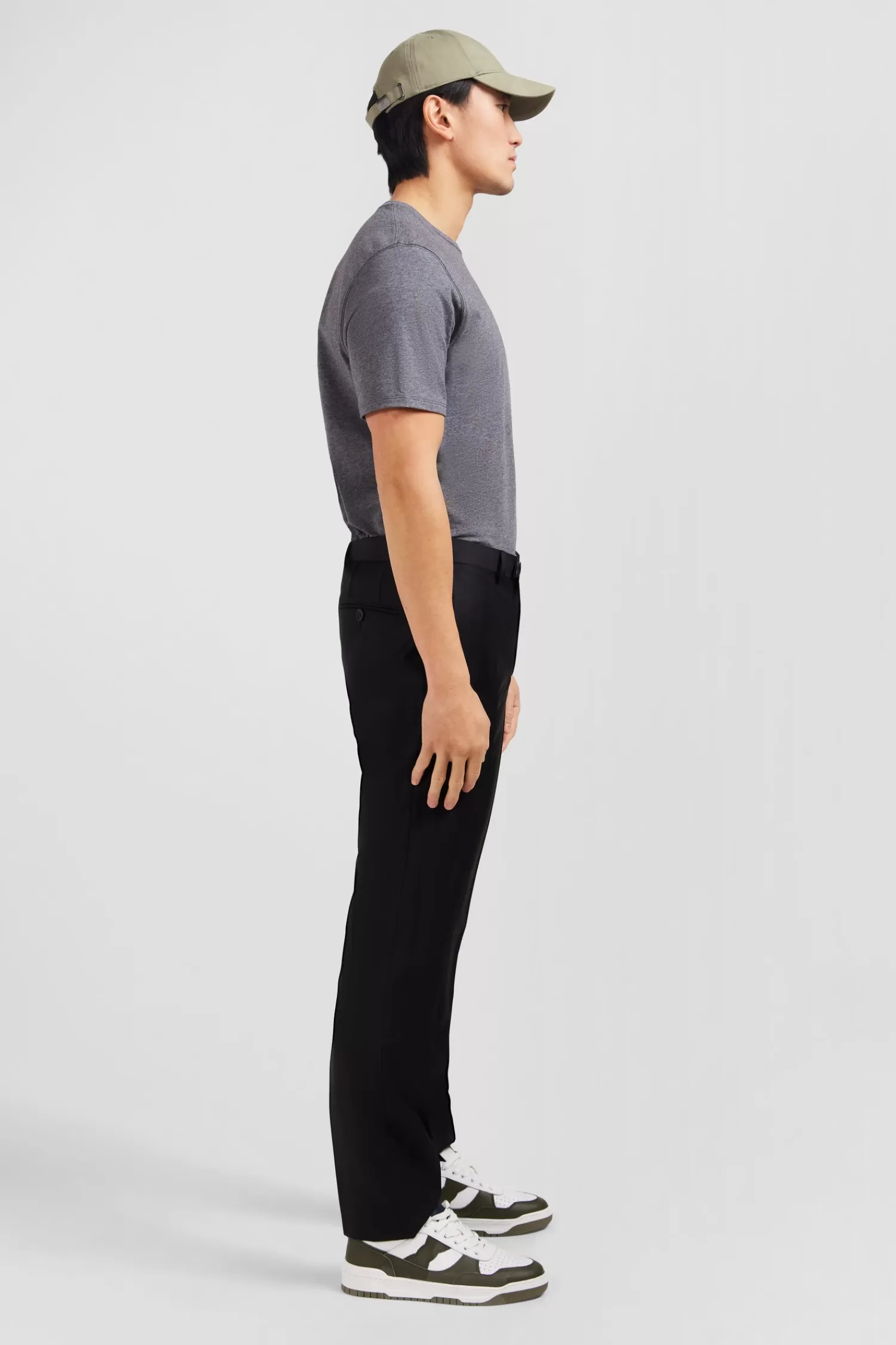 slim_black_wool_trousers_with_broken_fold_4.webp Eden Park Slim black wool trousers with broken fold< Pants