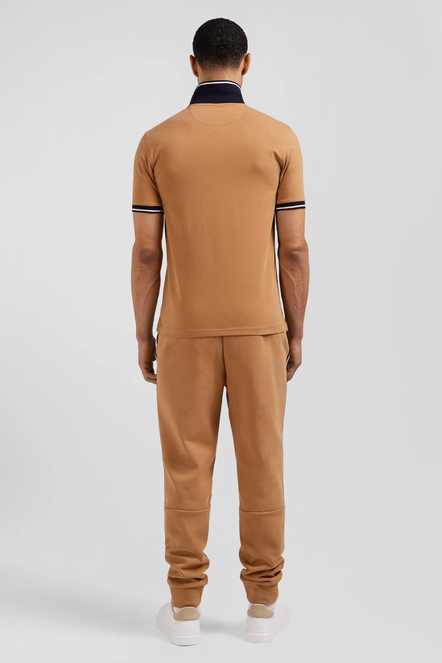slim_camel_shortsleeved_stretch_cotton_polo_shirt_with_eden_park_jacquard_collar_5.webp Eden Park Slim camel short-sleeved stretch cotton polo shirt with jacquard collar< Polos