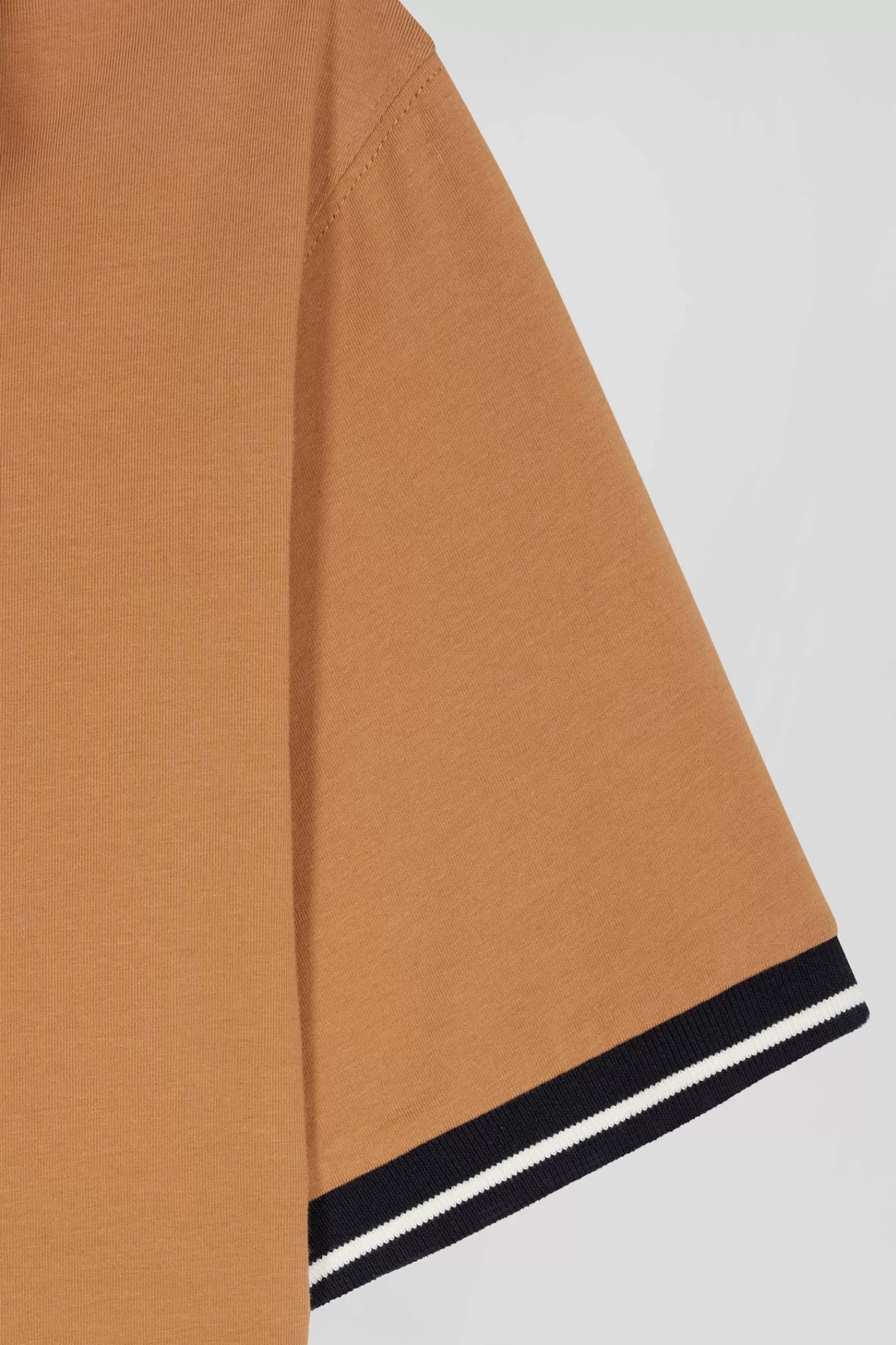 slim_camel_shortsleeved_stretch_cotton_polo_shirt_with_eden_park_jacquard_collar_7.webp Eden Park Slim camel short-sleeved stretch cotton polo shirt with jacquard collar< Polos
