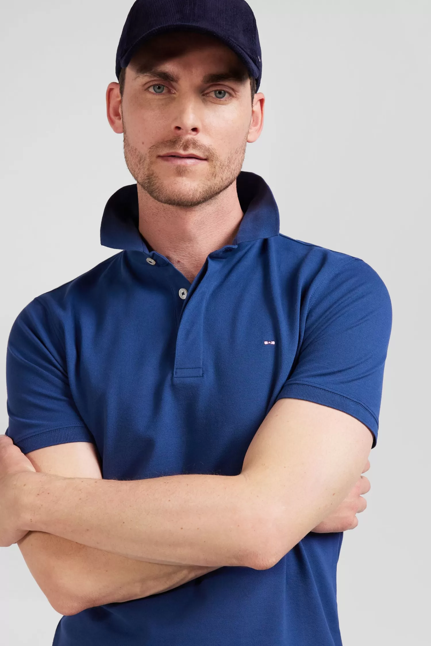 slim_dark_blue_shortsleeved_stretch_cotton_polo_shirt_2.webp Eden Park Slim dark blue short-sleeved stretch cotton polo shirt< Polos