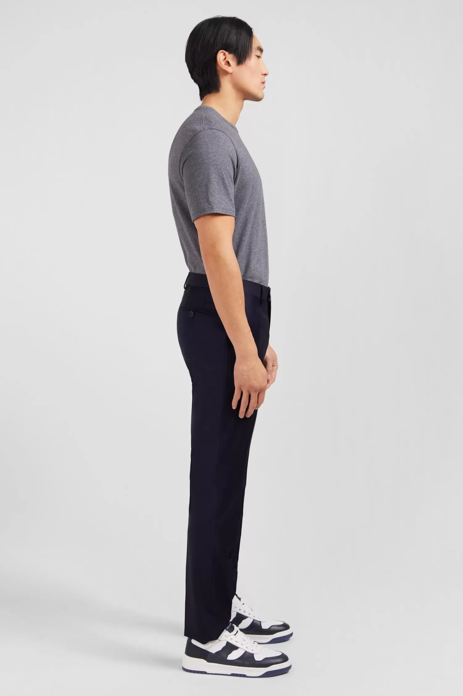 slim_dark_blue_wool_trousers_with_broken_fold_4.webp Eden Park Slim dark blue wool trousers with broken fold< Pants