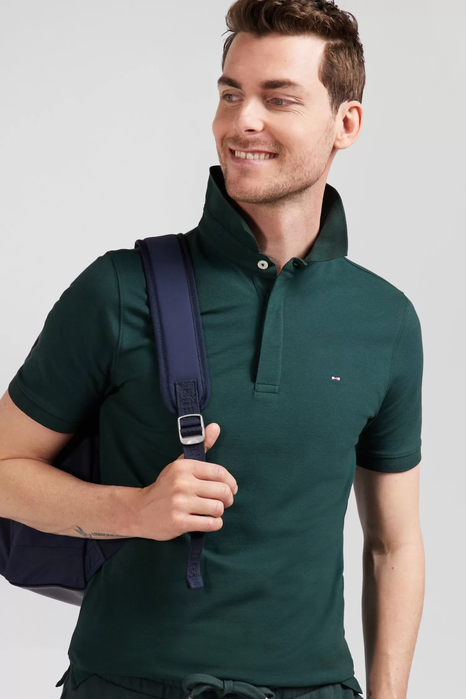 slim_green_shortsleeved_cotton_piqu_polo_shirt_2.webp Eden Park Slim green short-sleeved cotton piqué polo shirt< Polos