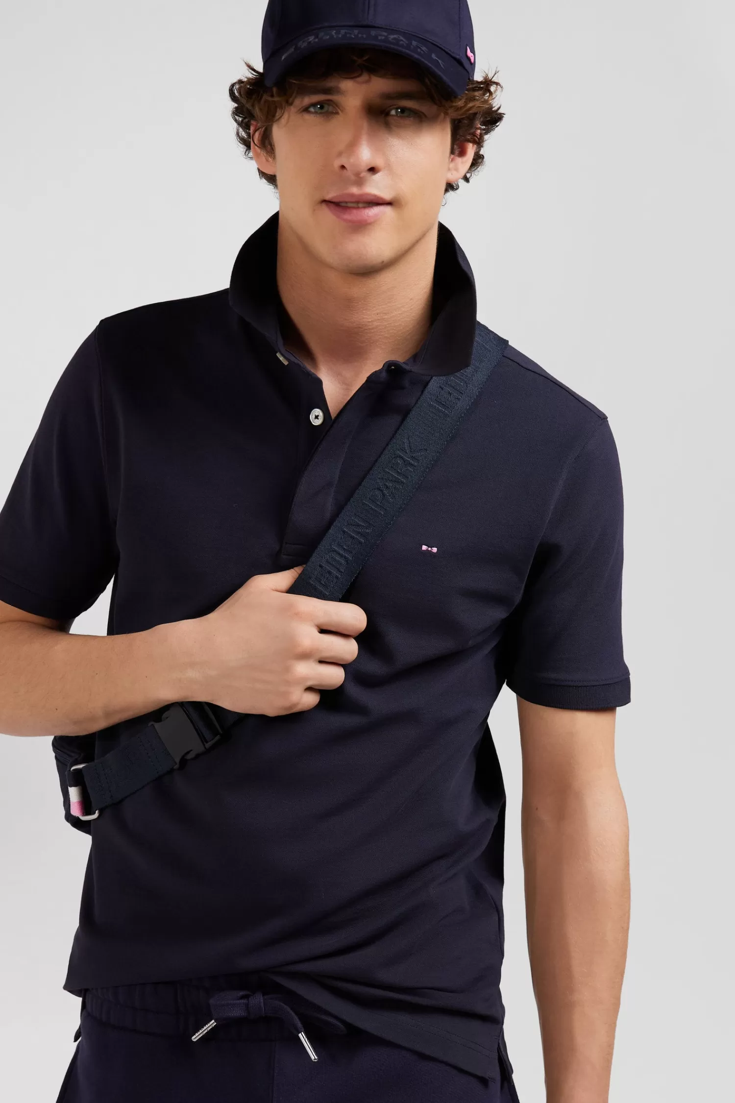 slim_navy_blue_shortsleeved_cotton_piqu_polo_shirt_2.webp Eden Park Slim navy blue short-sleeved cotton piqué polo shirt< Polos