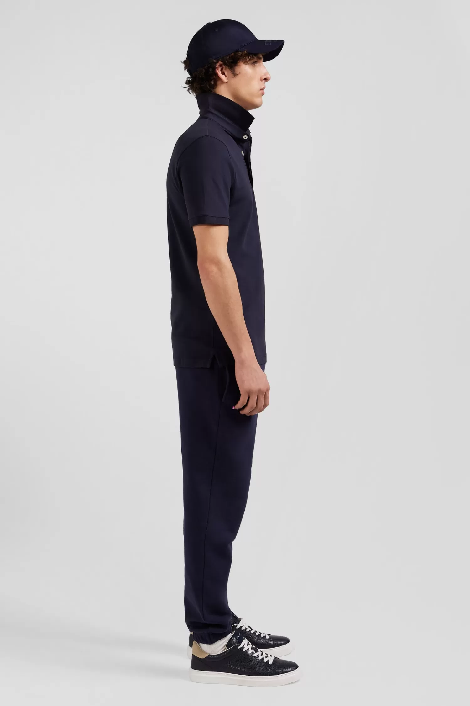 slim_navy_blue_shortsleeved_cotton_piqu_polo_shirt_4.webp Eden Park Slim navy blue short-sleeved cotton piqué polo shirt< Polos