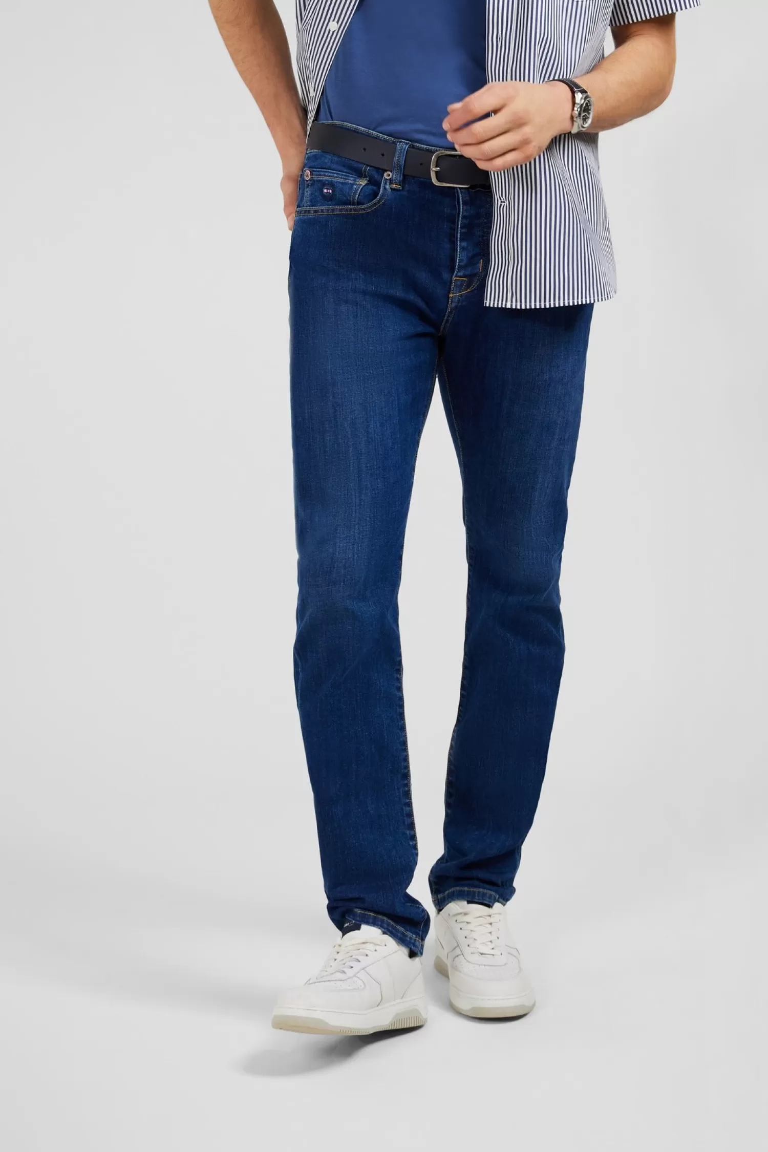 straight_jeans_in_blue_stretch_cotton_4.webp Eden Park Straight jeans in blue stretch cotton< Pants